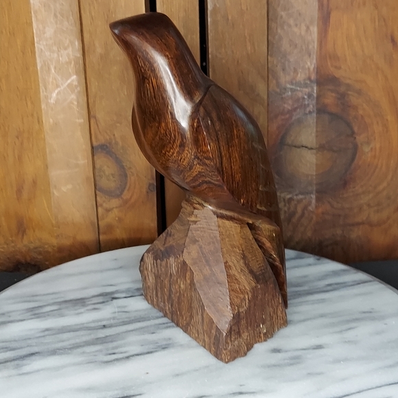 Handcarved Falcon - Picture 9 of 12